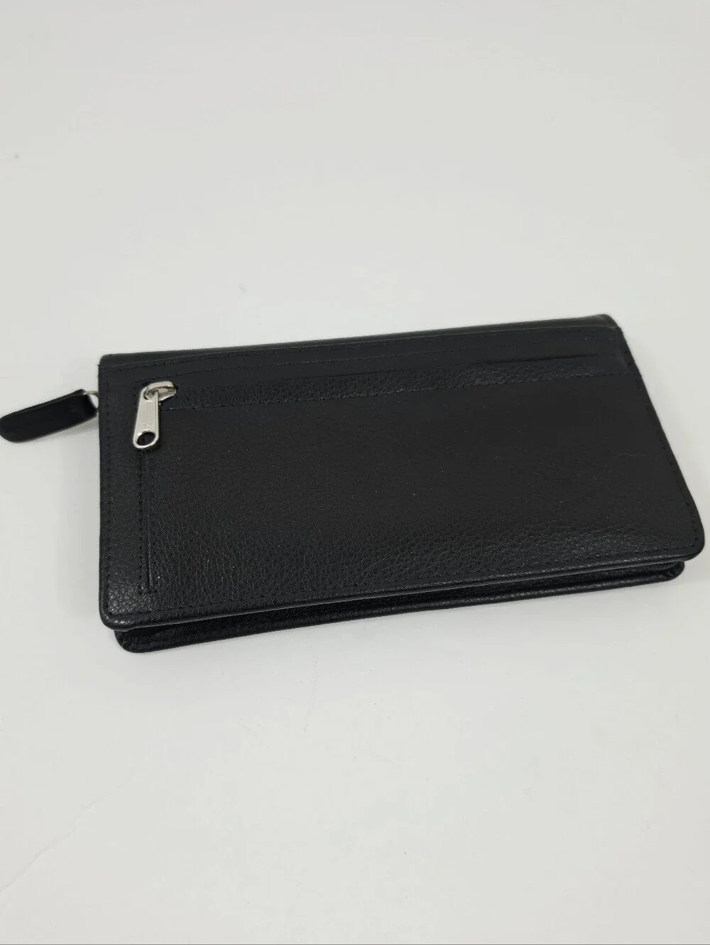 New 100% Geniune Leather Zippered Wallet